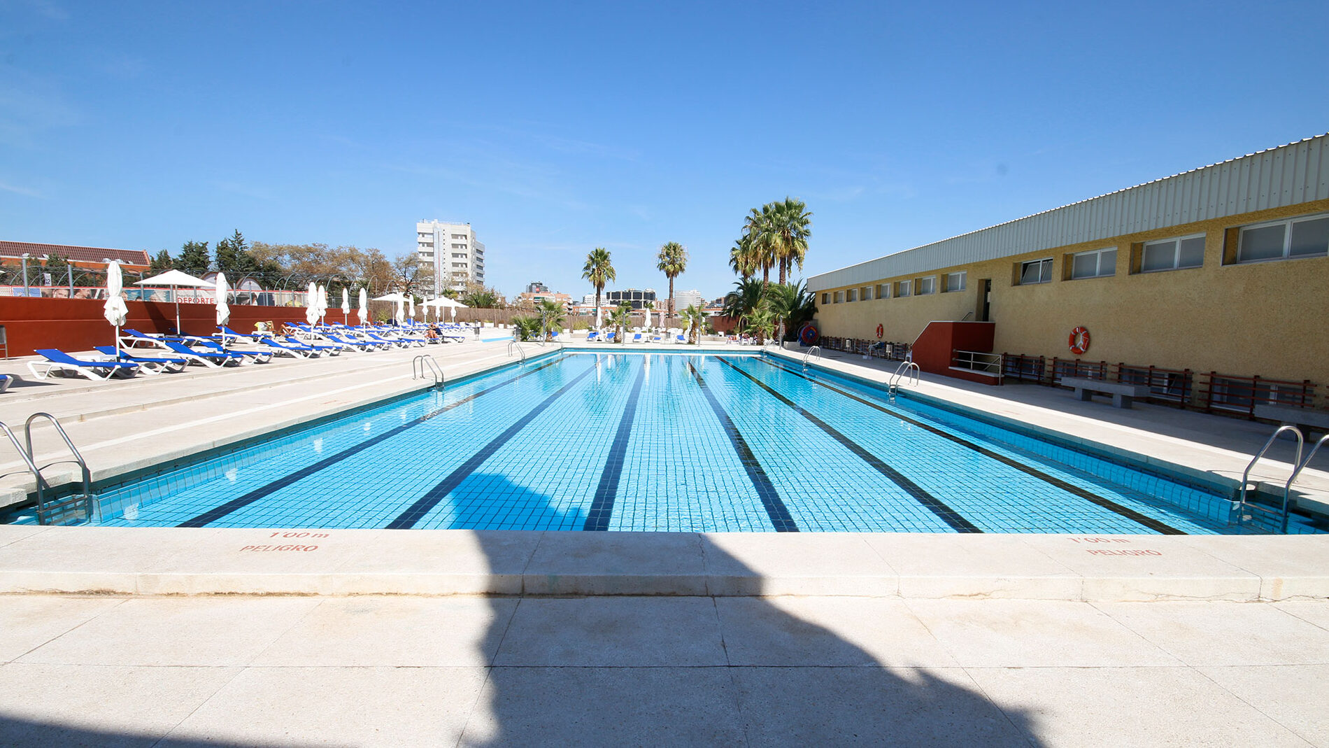 Apertura y cierre de piscinas
